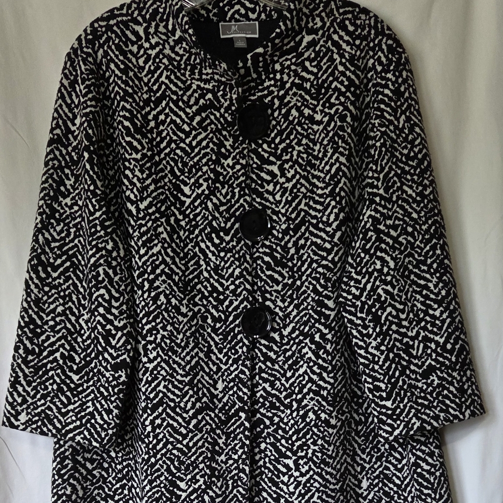 Jm Collection Monochrome Patterned Large Button S… - image 1